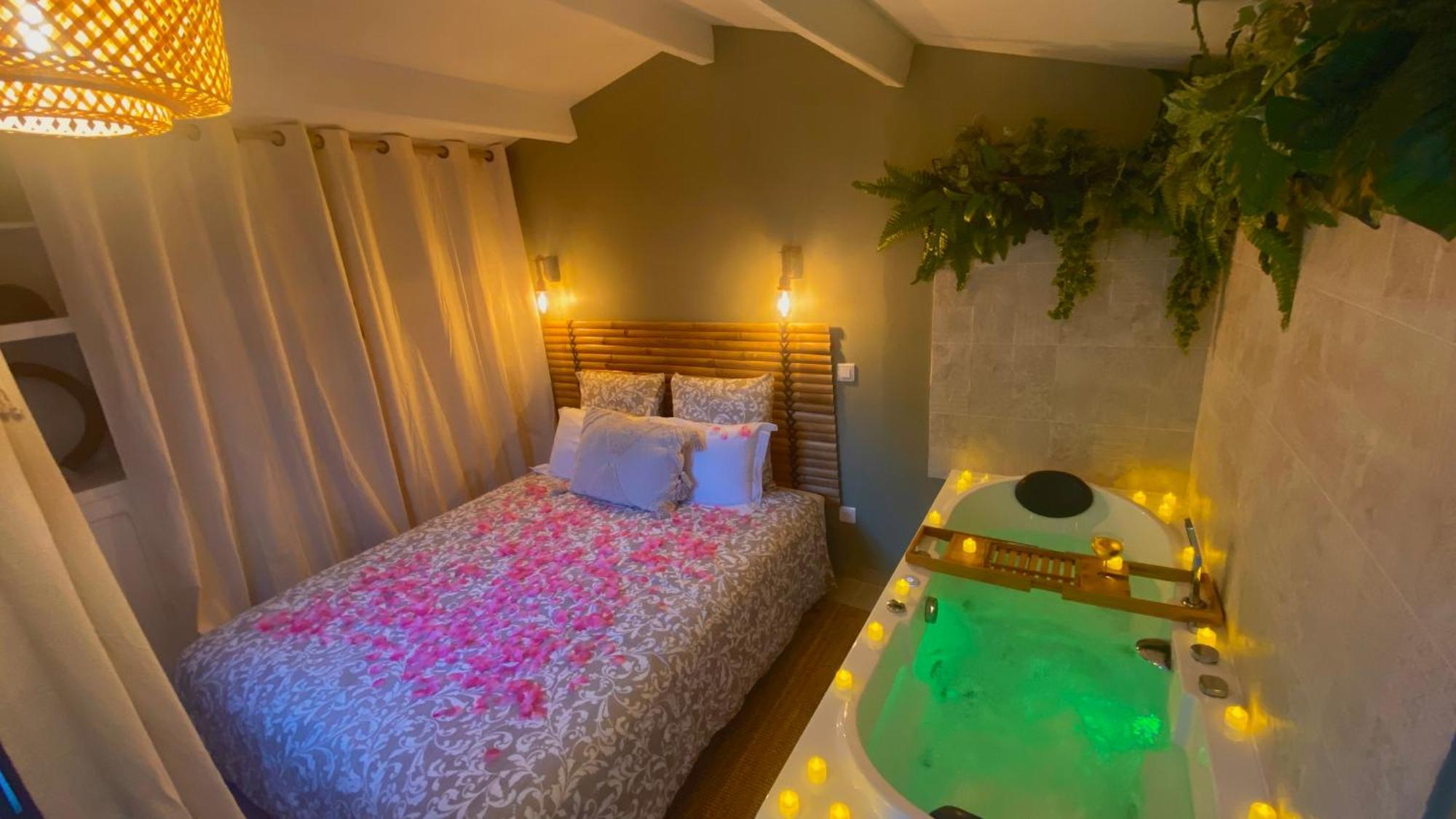 L'Annexe Spa Du Tropical Lodge ناربون المظهر الخارجي الصورة